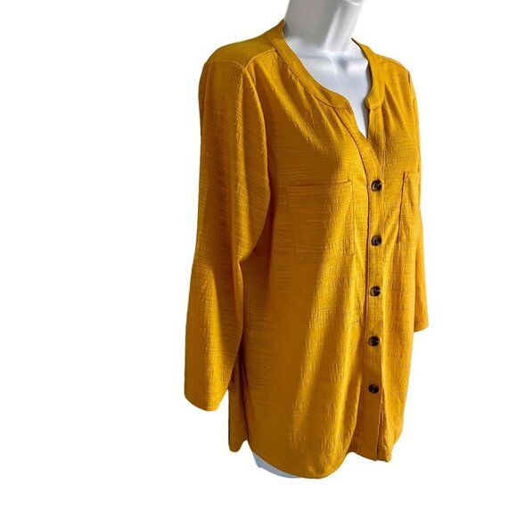 Emily Daniels Button Down Shirt Women's Size Medium 3/4 Sleeve NEW - Picture 3 of 6